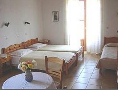 Evanthia Toroz & Apartment Mithymna